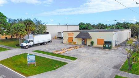 Photo of commercial space at 3058 SE Monroe St in Stuart