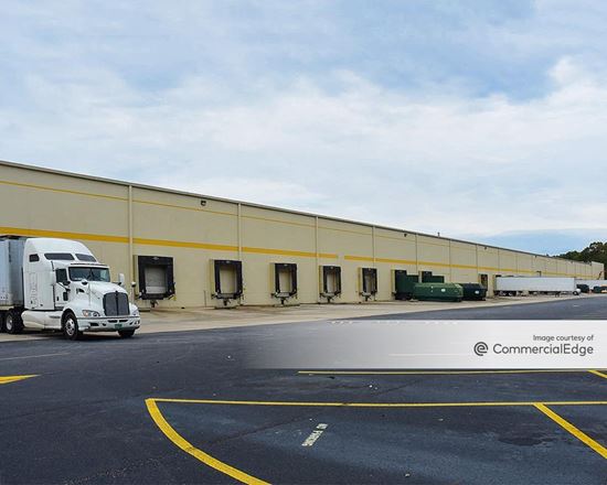 Bluegrass Distribution Center I & II - 7300 Oakley Industrial Blvd, Union  City, GA | industrial Building