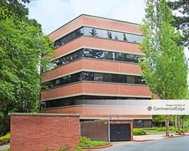 One Centerpointe