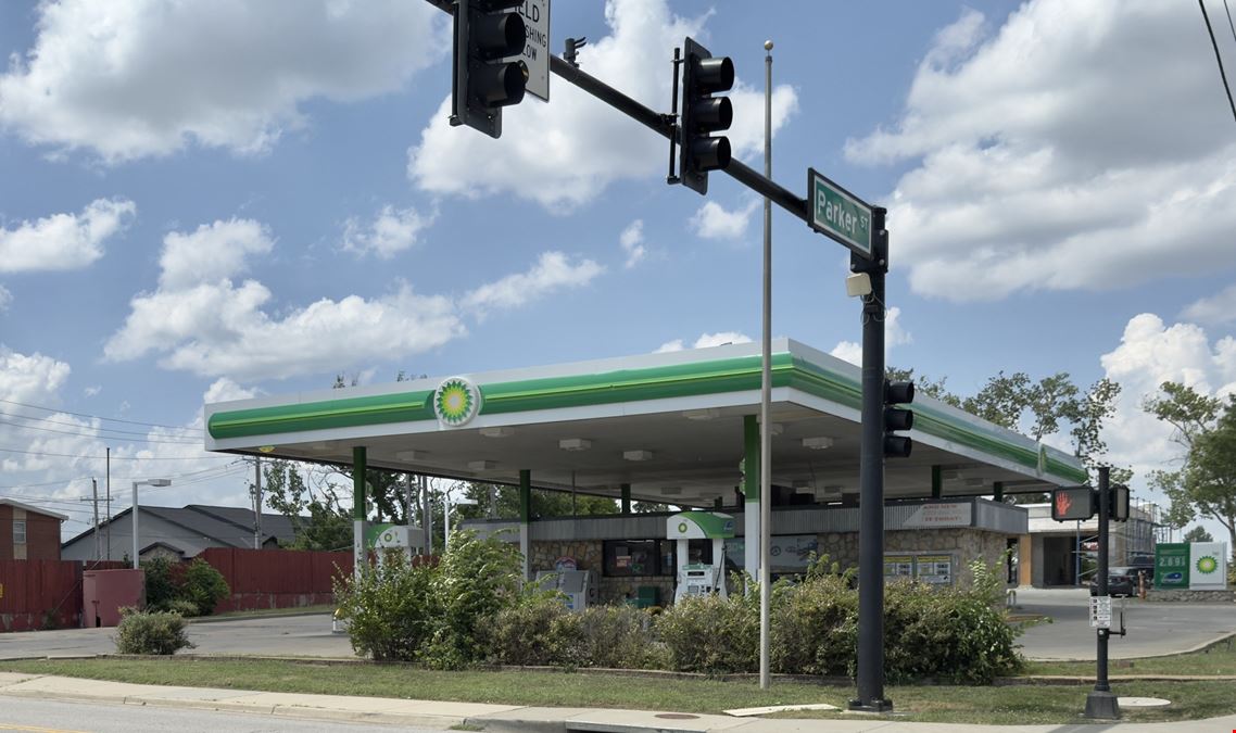 Corner Gas Station with 8 Pumps