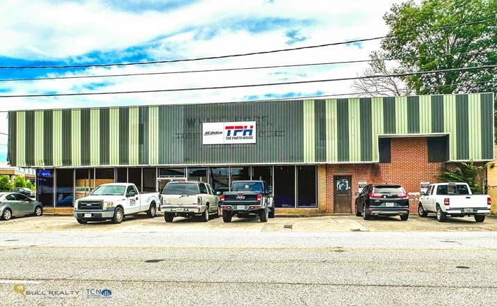 Single Tenant Net Leased - 8.5% Cap Rate | Downtown - Macon, GA