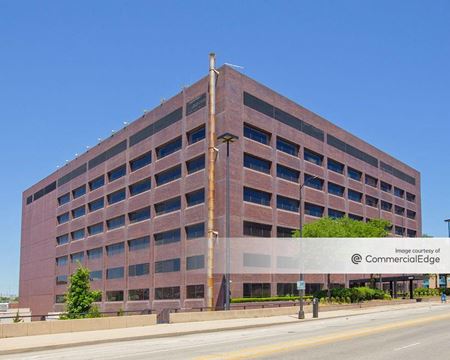 Office space for Rent at 840 South Canal Street in Chicago