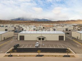 Office/Warehouse for Lease in Quail Creek Industrial Park