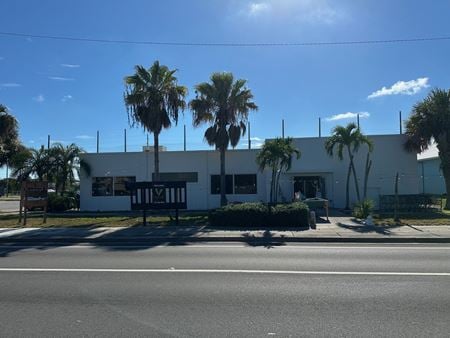 Retail space for Sale at 1102 S Us Highway 1 in Fort Pierce