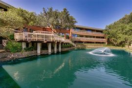 9535 Forest Ln
