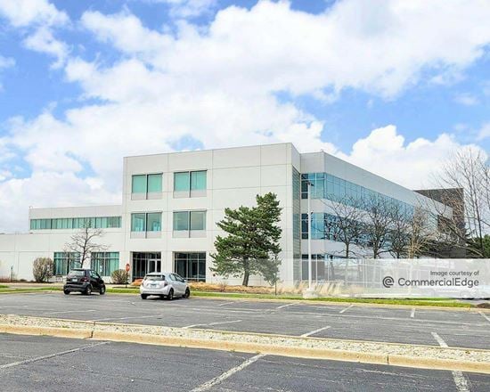 900 North Arlington Heights Road