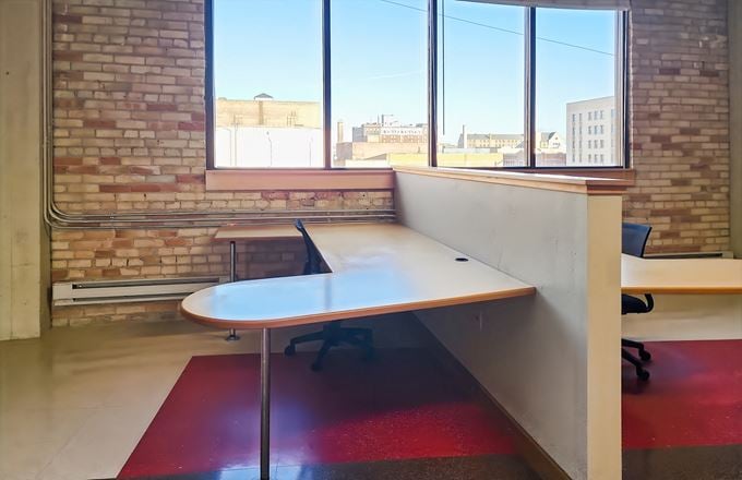 Regus - Green Bay - Adams St