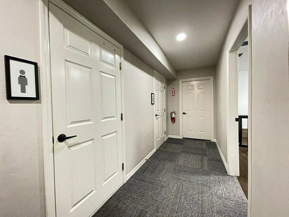 6208 NW 43rd Street - Silverleaf Professional Office Building