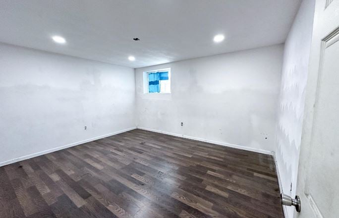 Truck Service Buildings | 3718 & 3716 Garman Rd