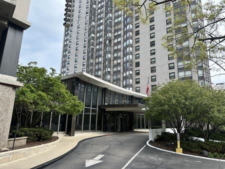 Office space for Rent at 5701 North Sheridan Road in Chicago