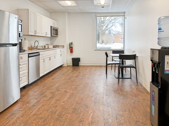 Regus - Bowmansville - Genesee St