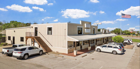 Photo of commercial space at 7609 Woodway Dr in Woodway