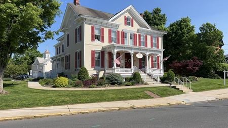 Retail space for Rent at 2 Main Street, Flemington, NJ in Flemington