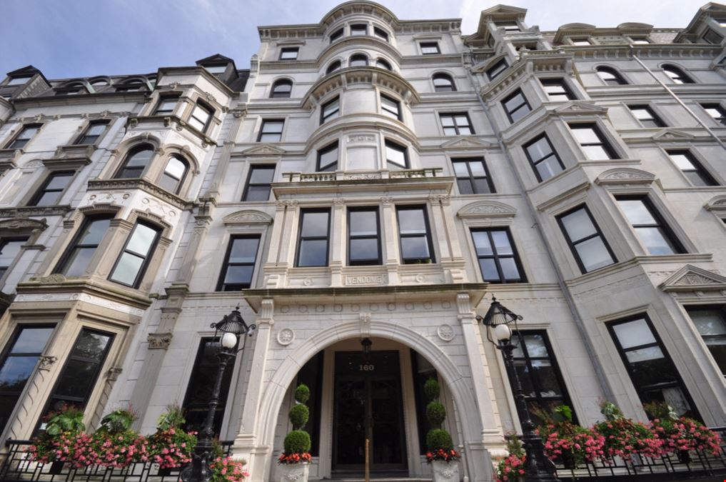 160 Commonwealth Ave #U3a