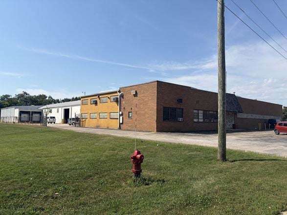 Warehouse on 2.76 Acres for Sale