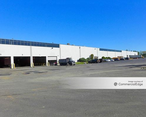 Turnpike 10 Commerce Center - 3001 Woodbridge Avenue