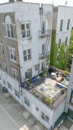 210 Lewis Ave
