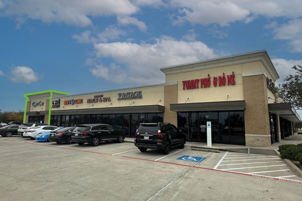 Discovery Bay Shopping Center