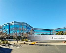 Bernal Corporate Plaza II