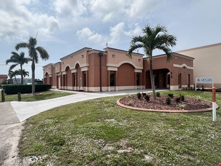 Office space for Sale at 918 SE 46th Ln in Cape Coral