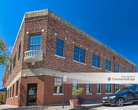 200 North Austin Street - Seguin