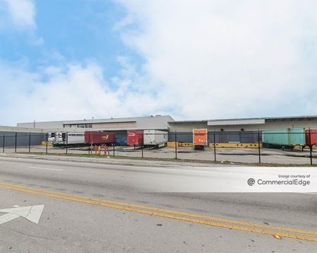 Industrial space for Rent at 7100 NW 32nd Avenue in Miami