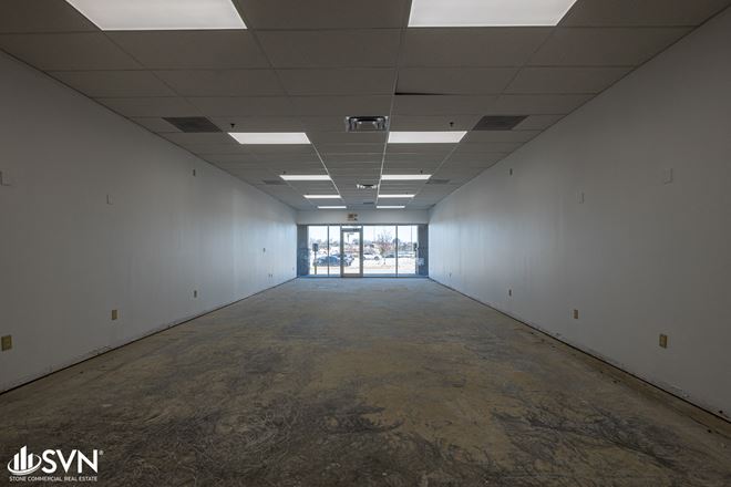 Lexington High Traffic Retail Suite