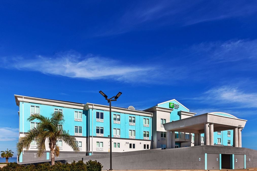 Holiday Inn Express & Suites Port Lavaca