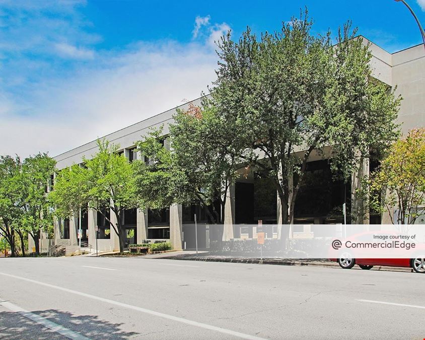 1115 San Jacinto Blvd