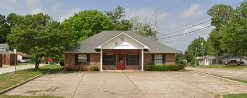 1,800 SF Office-Retail Building For Lease
