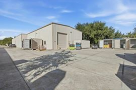 415 Gus Hipp Blvd