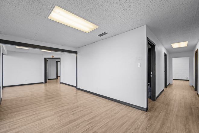 5137 69th Street, Ste A-D