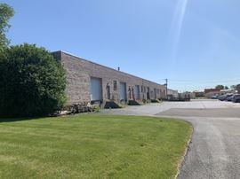 390-402 E. St. Charles Road