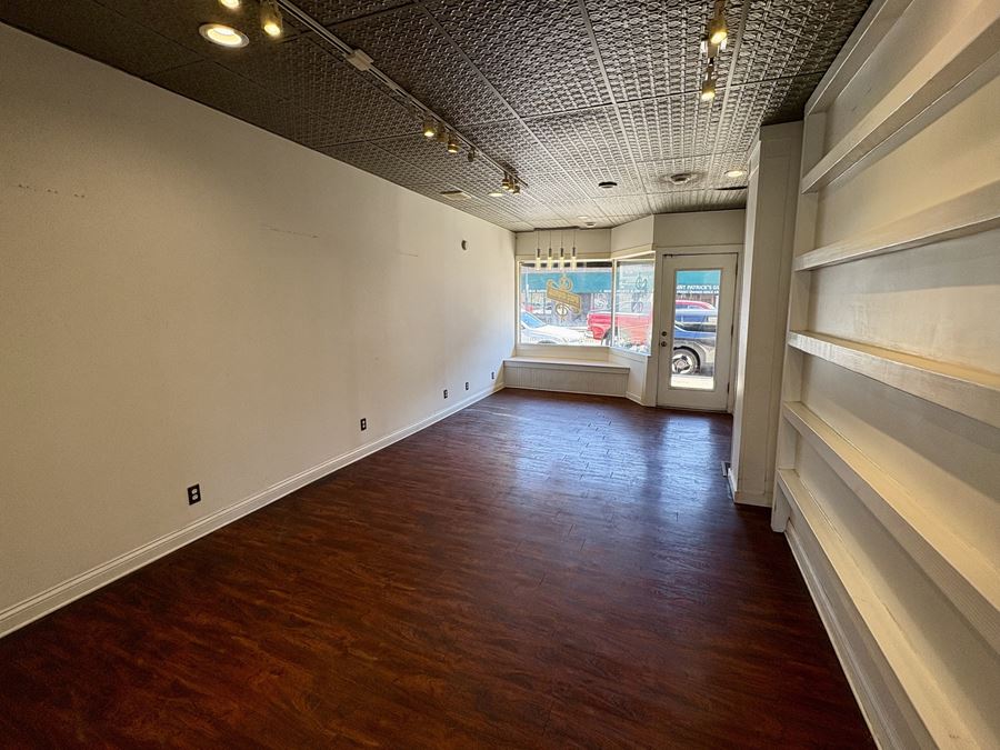 High Visibility Storefront on Bustling Commercial Corridor in Saint Paul