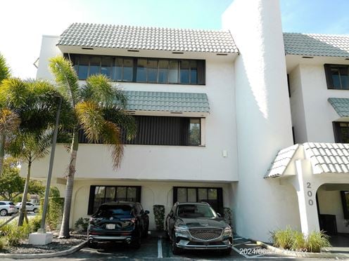 200 West Palmetto Park Road