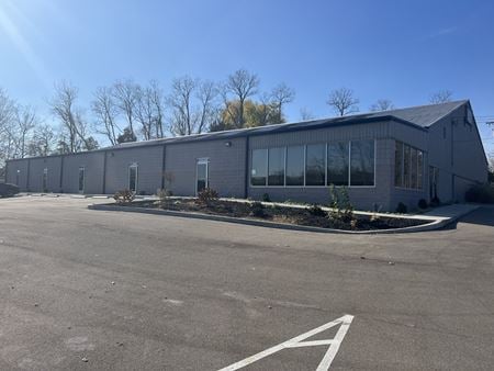 Industrial space for Rent at 11 Viewpoint Dr in Alexandria
