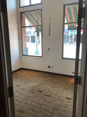220 Market Ave N