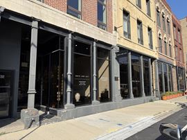 685 N Milwaukee Ave