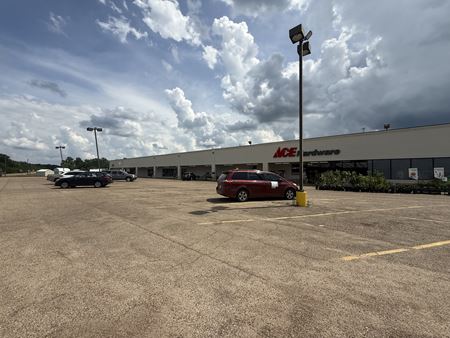 Retail space for Rent at 943 Mississippi 42 in Prentiss