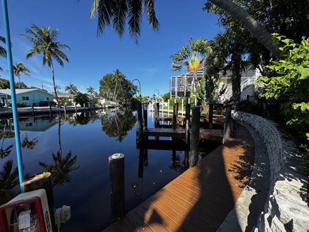 Multi-Family space for Sale at 3350 Bayshore Dr in Naples