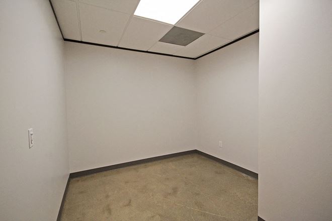 Workstyle Flexible Spaces - 7322-7324 Southwest Freeway