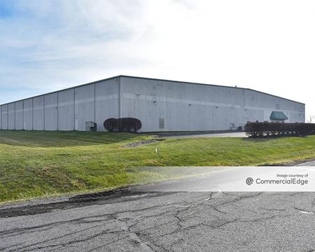 Industrial space for Rent at 2300 Rickenbacker Pkwy West in Columbus