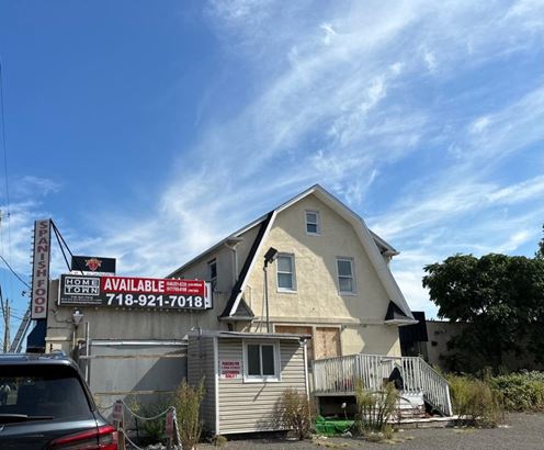 2236 Hylan Blvd