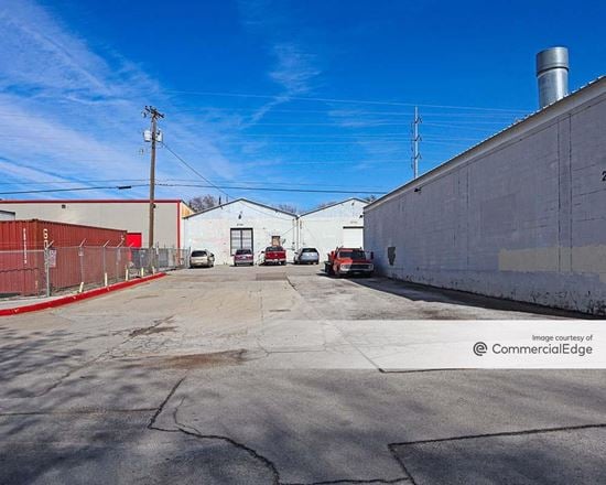 Ludelle Industrial Park - 2701-2754 Ludelle Street