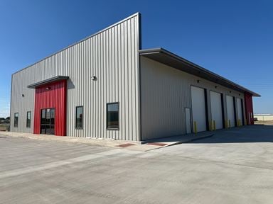 Office/Warehouse in West Business Park (Tract Y)
