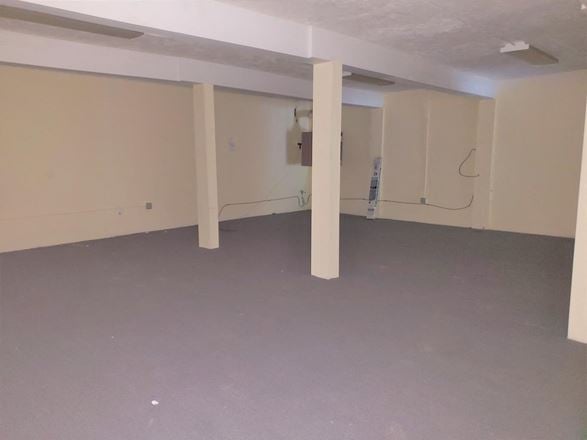 Contractor Bay with Office