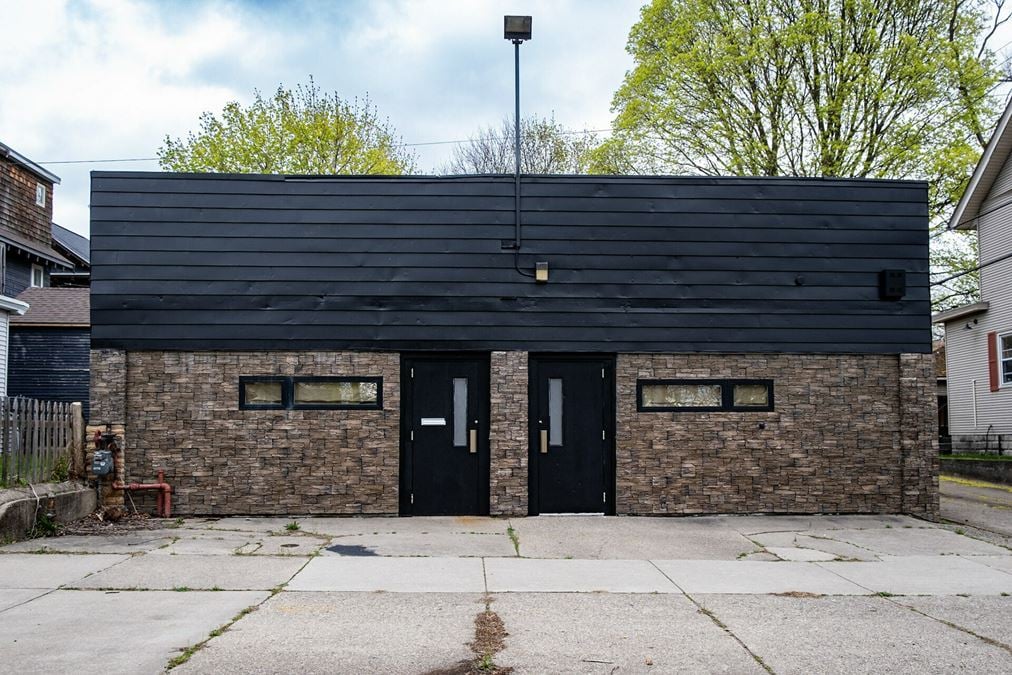610 Benjamin Ave SE