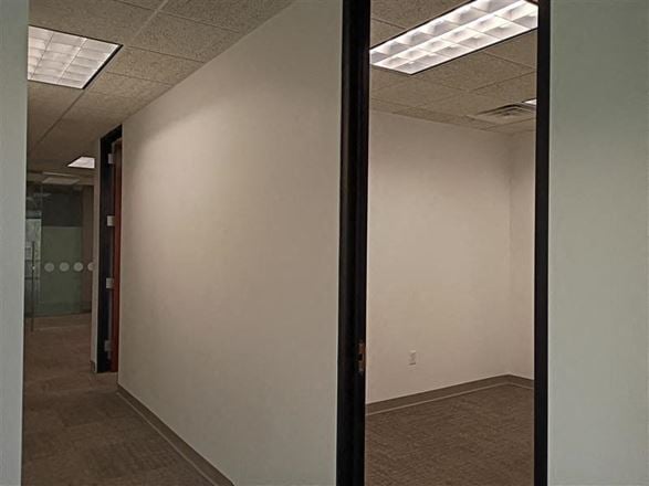 Workstyle Flexible Spaces - 1840 Pyramid Place