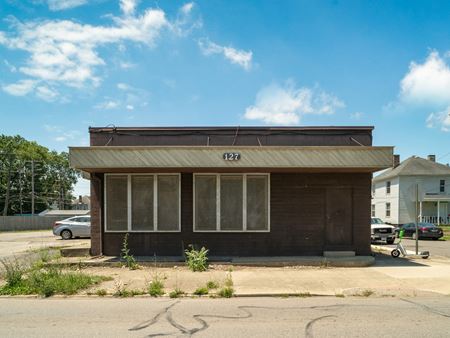 Photo of commercial space at 127 N Central Ave in Columbus