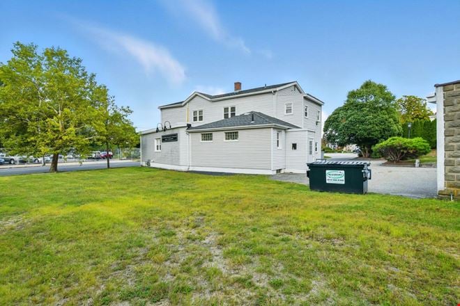 485 Main St